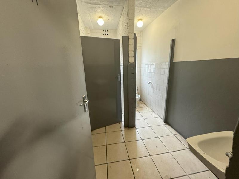 To Let commercial Property for Rent in Beaconvale Western Cape